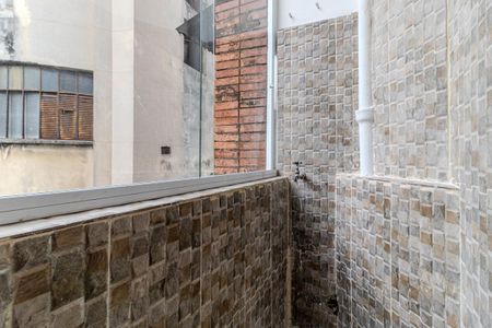 Apartamento à venda com 76m², 2 quartos e sem vaga Apartamento à venda com 76m², 2 quartos e sem vagaÁrea de Serviço