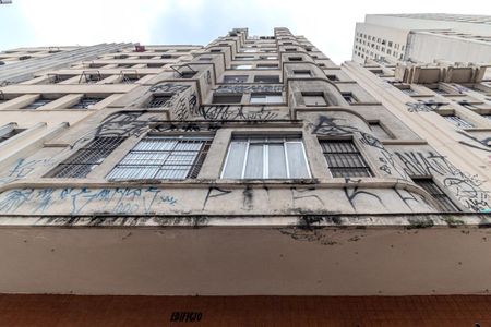 Apartamento à venda com 76m², 2 quartos e sem vaga Apartamento à venda com 76m², 2 quartos e sem vagaFachada