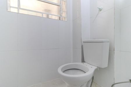 Apartamento à venda com 76m², 2 quartos e sem vaga Apartamento à venda com 76m², 2 quartos e sem vagaBanheiro