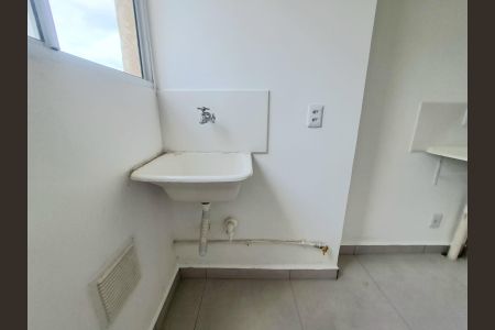 Área de Serviço de apartamento para alugar com 2 quartos, 37m² em Santa Maria, Osasco