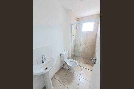 Banheiro de apartamento para alugar com 2 quartos, 37m² em Santa Maria, Osasco