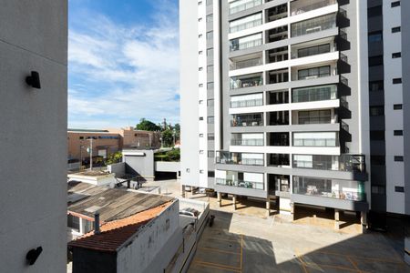 Vista da Sala  de apartamento à venda com 2 quartos, 56m² em Taquaral, Campinas