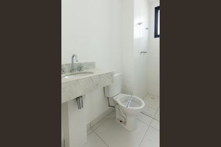 Banheiro Social de apartamento à venda com 2 quartos, 55m² em Taquaral, Campinas