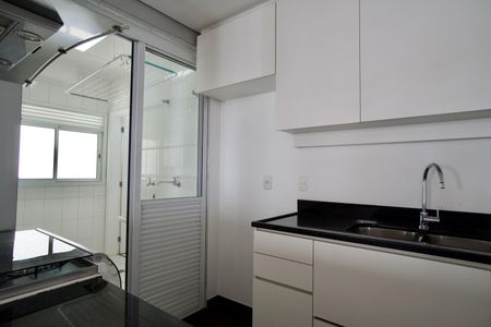 Apartamento à venda com 90m², 2 quartos e 2 vagasCozinha