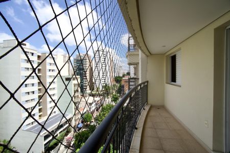 Apartamento à venda com 90m², 2 quartos e 2 vagasVaranda