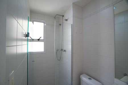 Apartamento à venda com 90m², 2 quartos e 2 vagasBanheiro da Suíte 1