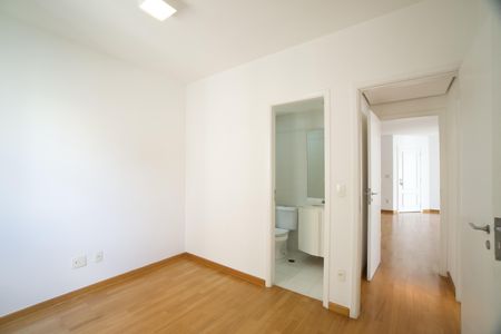 Apartamento à venda com 90m², 2 quartos e 2 vagasSuíte 1