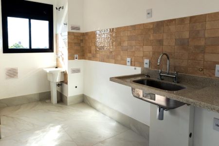 Cozinha de apartamento à venda com 2 quartos, 55m² em Taquaral, Campinas