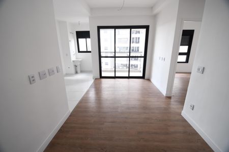 Sala de apartamento à venda com 2 quartos, 55m² em Taquaral, Campinas