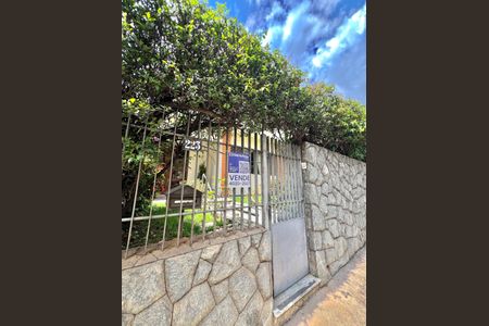 Casa à venda com 371m², 3 quartos e 3 vagasPlaca QuintoAndar