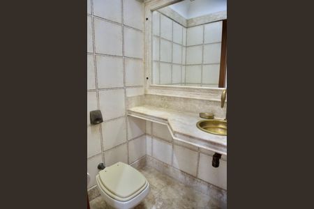 Casa à venda com 371m², 3 quartos e 3 vagasLavabo