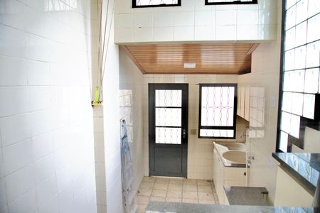 Casa à venda com 371m², 3 quartos e 3 vagasÁrea de Serviço