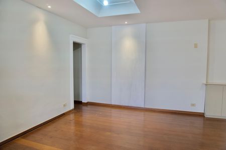 Sala de casa à venda com 3 quartos, 371m² em Cidade Jardim, Belo Horizonte