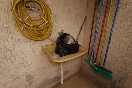 Casa à venda com 360m², 2 quartos e 3 vagasQuintal - Tanque