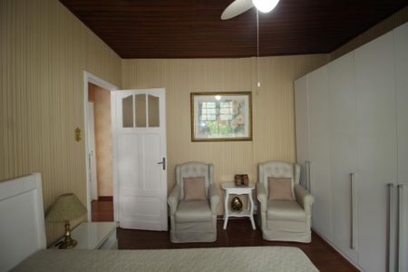 Quarto 1 de apartamento à venda com 2 quartos, 71m² em Petrópolis, Porto Alegre