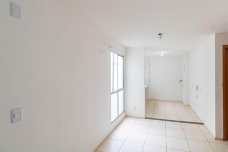 Sala de apartamento para alugar com 2 quartos, 43m² em Cosmos, Rio de Janeiro
