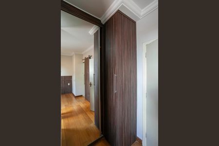 Apartamento à venda com 208m², 5 quartos e 2 vagasCloset da suíte 2