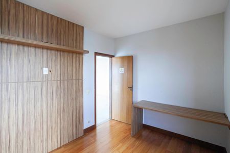Apartamento à venda com 208m², 5 quartos e 2 vagasCobertura - Quarto 3