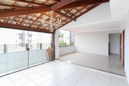 Apartamento à venda com 208m², 5 quartos e 2 vagasCobertura - Sala 2