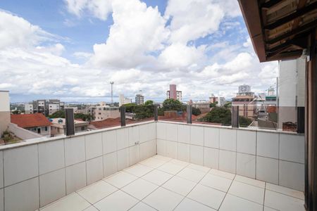 Apartamento à venda com 208m², 5 quartos e 2 vagasCobertura