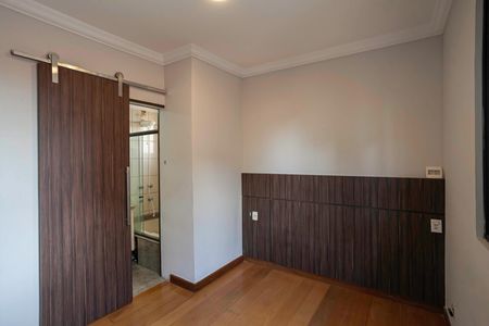 Apartamento à venda com 208m², 5 quartos e 2 vagasSuíte 2