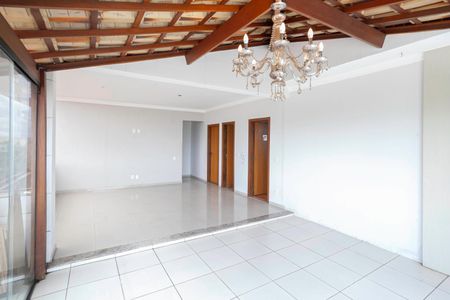 Apartamento à venda com 208m², 5 quartos e 2 vagasCobertura - Sala 2