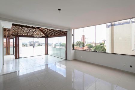 Apartamento à venda com 208m², 5 quartos e 2 vagasCobertura - Sala 2