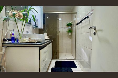 Apartamento para alugar com 80m², 2 quartos e sem vagaBanheiro