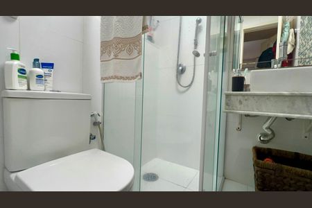 Apartamento para alugar com 80m², 2 quartos e sem vagaBanheiro da Suíte