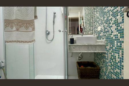 Apartamento para alugar com 80m², 2 quartos e sem vagaBanheiro da Suíte