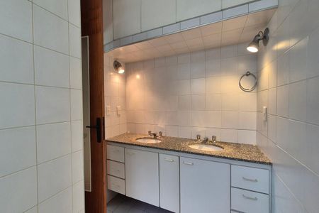 Apartamento para alugar com 65m², 1 quarto e 1 vagaBanheiro