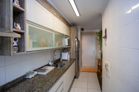 Apartamento à venda com 81m², 3 quartos e 2 vagasCozinha