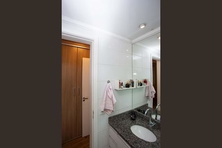 Apartamento à venda com 81m², 3 quartos e 2 vagasBanheiro da Suíte