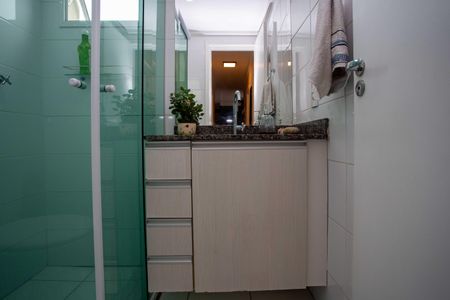 Apartamento à venda com 81m², 3 quartos e 2 vagasBanheiro Social