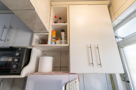 Apartamento à venda com 59m², 2 quartos e 1 vaga Apartamento à venda com 59m², 2 quartos e 1 vagaCozinha e Área de Serviço