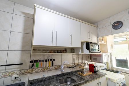 Apartamento à venda com 59m², 2 quartos e 1 vaga Apartamento à venda com 59m², 2 quartos e 1 vagaCozinha e Área de Serviço