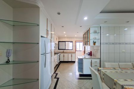 Apartamento para alugar com 280m², 5 quartos e 3 vagasCozinha 