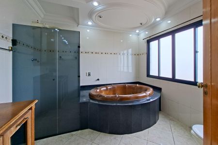 Apartamento para alugar com 280m², 5 quartos e 3 vagasBanheiro da Suíte