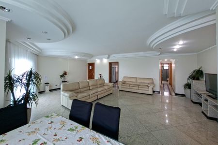 Apartamento para alugar com 280m², 5 quartos e 3 vagasSala