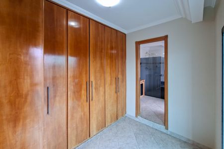 Apartamento para alugar com 280m², 5 quartos e 3 vagasCloset da suíte