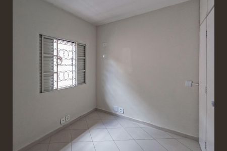Casa à venda com 240m², 3 quartos e 2 vagas