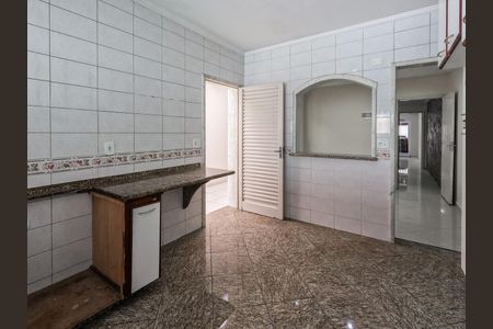 Casa à venda com 240m², 3 quartos e 2 vagas