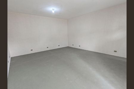 Casa à venda com 240m², 3 quartos e 2 vagas