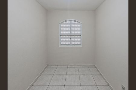 Casa à venda com 240m², 3 quartos e 2 vagas