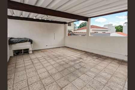 Casa à venda com 240m², 3 quartos e 2 vagas