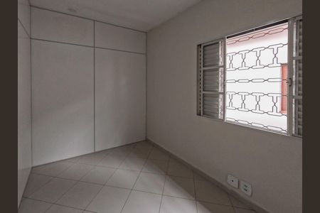 Casa à venda com 240m², 3 quartos e 2 vagas