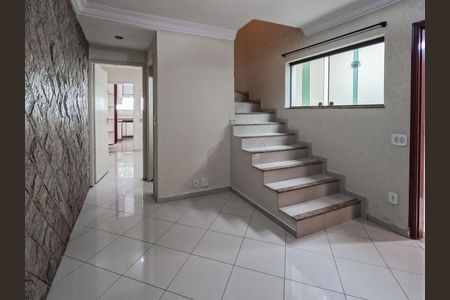 Casa à venda com 240m², 3 quartos e 2 vagas