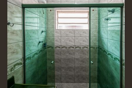 Casa à venda com 240m², 3 quartos e 2 vagas