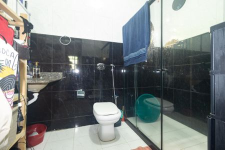 Casa para alugar com 300m², 2 quartos e 2 vagas Casa para alugar com 300m², 2 quartos e 2 vagasBanheiro da Suíte