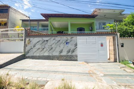 Casa para alugar com 300m², 2 quartos e 2 vagas Casa para alugar com 300m², 2 quartos e 2 vagasFachada